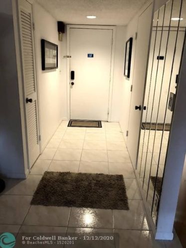 15708 Bottlebrush Cir, Delray Beach, FL 33484-5515