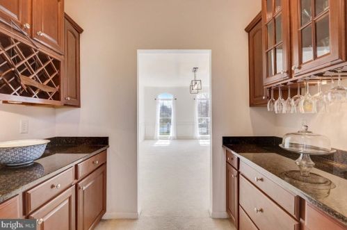 33 Mullen Dr, Erial NJ  08081-1300 exterior
