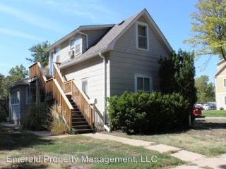 831 Kearney St, Manhattan KS  66502-5653 exterior