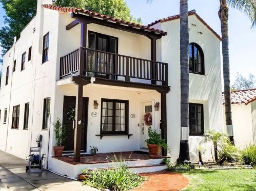 3738 Lemon Ave, Long Beach, CA 90807-4116