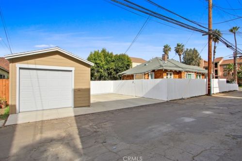 27 Cerritos Ave, Long Beach, CA 90802-5583
