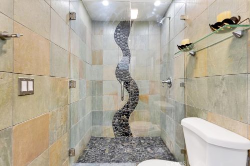 2340 Robinhood Pl, Orange CA  92867-1851 exterior