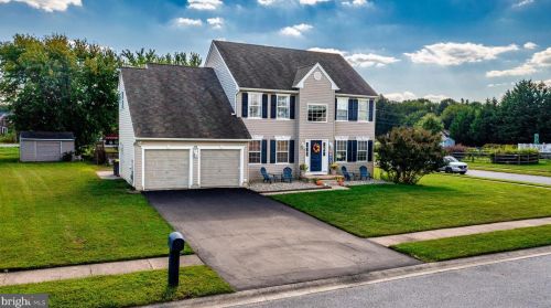 101 Stoneridge Pl, Bear DE  19701-1952 exterior