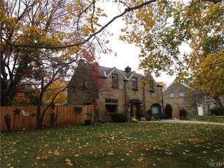 722 Evergreen St, Emmaus, PA 18049-3113