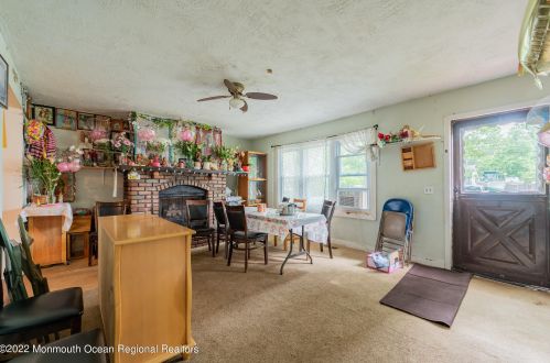 21 Pine Tree Dr, Berkeley Township NJ  08721-1711 exterior