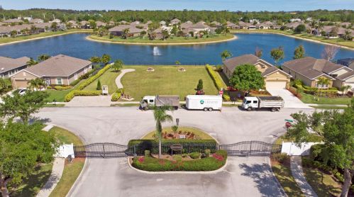 8171 Westfield Cir, Vero Beach FL  32966-1282 exterior