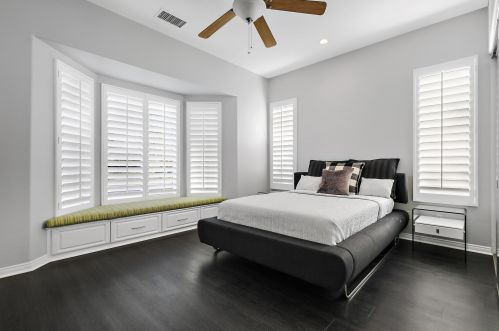 5 Curie Ct, Rancho Mirage CA  92270-2713 exterior