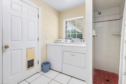 3400 25th Ave, Naples FL  34117-7122 exterior