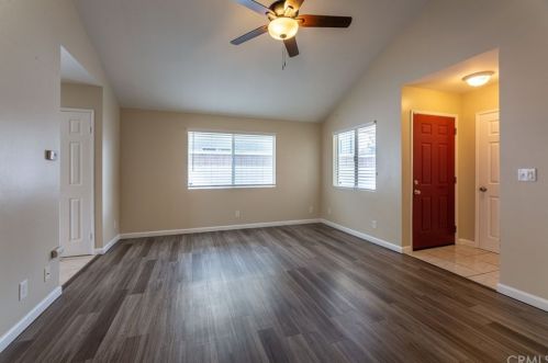 610 Almond Ave, Long Beach CA  90802-1746 exterior