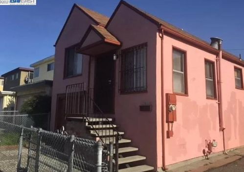 2622 73rd Ave, Oakland, CA 94605-2844