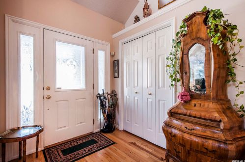 5202 Saddleback Dr, Salt Lake City, UT 84117-7430