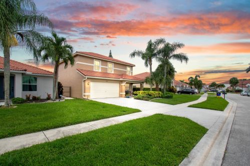 3681 Miramontes Cir, West Palm Beach, FL 33414-8824
