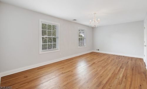 23 Alan Dr, Parsippany NJ  07054-4101 exterior