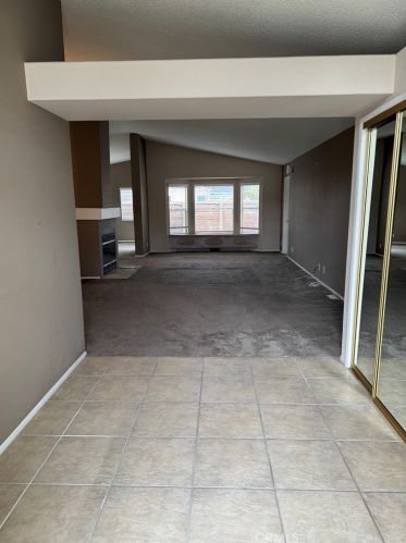 20039 Emerald Creek Dr, Santa Clarita, CA 91351-5771