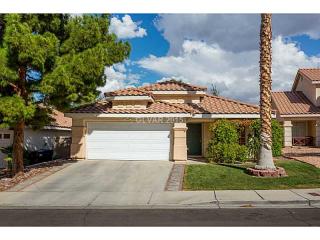 40 Knightsboro Rd, Henderson, NV 89074-6315