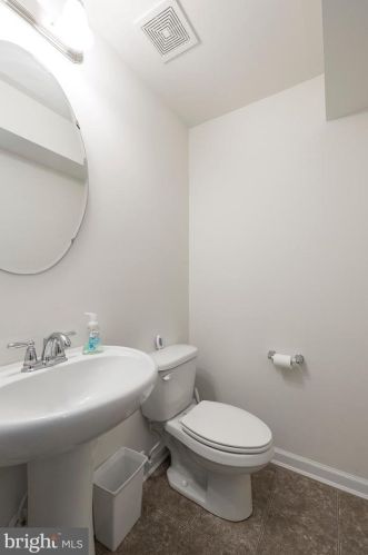 135 Sandpiper Ct, Gilbertsville PA  19525-8118 exterior