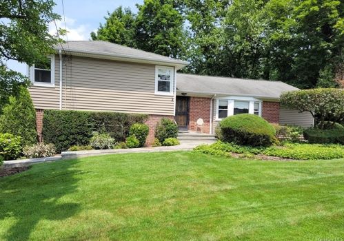 2 June Ct, White Plains, NY 10605-4609