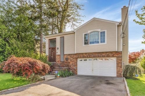 122 Bell Rd, Scarsdale, NY 10583-5802