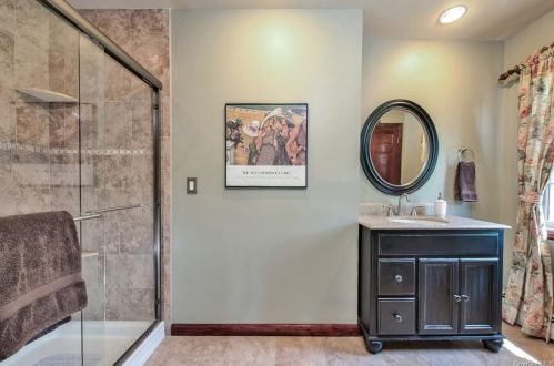 11 Greenhaven Rd, Tompkins Corners NY  10579-3303 exterior