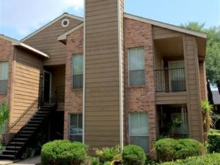 2215 Avenida La Quinta St, Houston TX  77077-5698 exterior