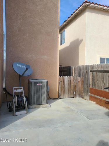 728 Damask Ct, Santa Maria CA 93458-7333 exterior