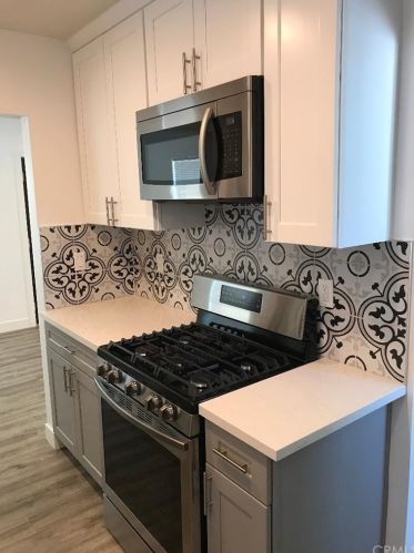 7650 Amestoy Ave, Van Nuys CA  91406-2109 exterior