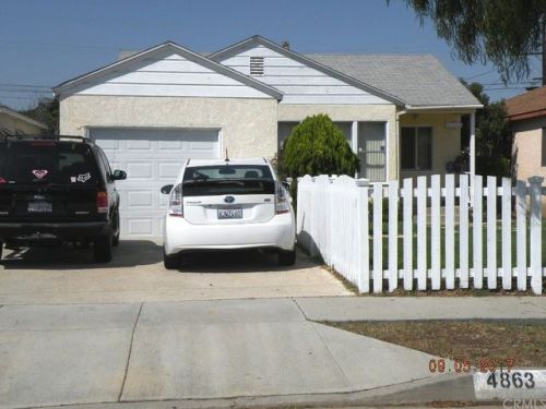 4863 135th St, Hawthorne, CA 90250-5623