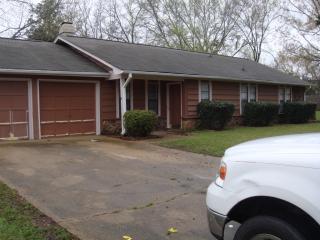 107 Meadow Cv, Clinton MS  39056-5805 exterior