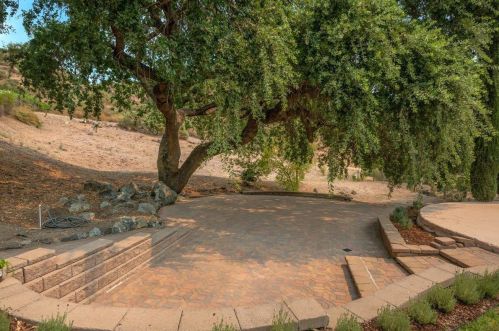 18660 Castle Lake Dr, Morgan Hill CA  95037-9472 exterior