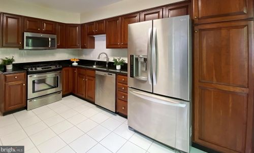 8 Burr Dr, Princeton, NJ 08540-1950