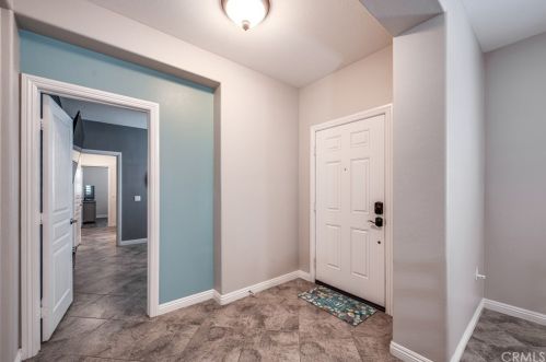 169 Canary Crk, Beaumont CA  92223-7311 exterior