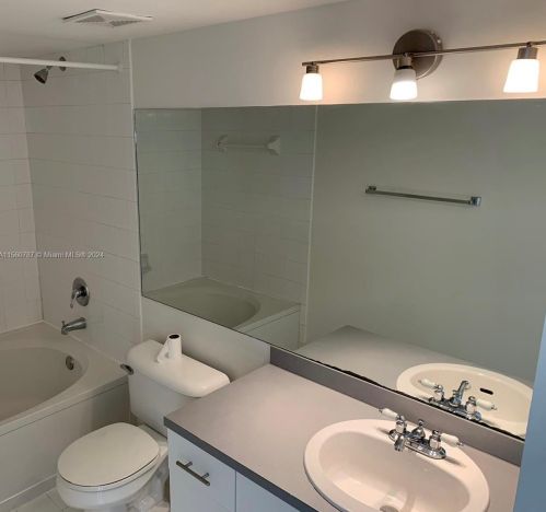 777 111th Way, Hollywood, FL 33025-6938