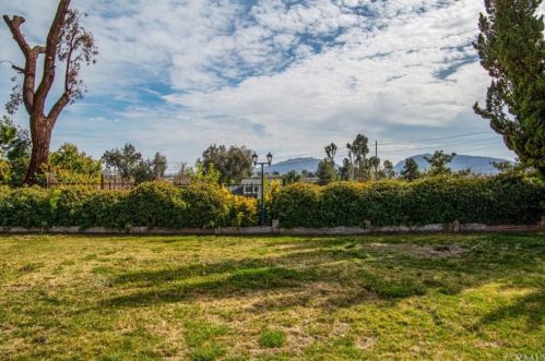 42371 Cosmic Dr, Temecula CA 92592-3282 exterior