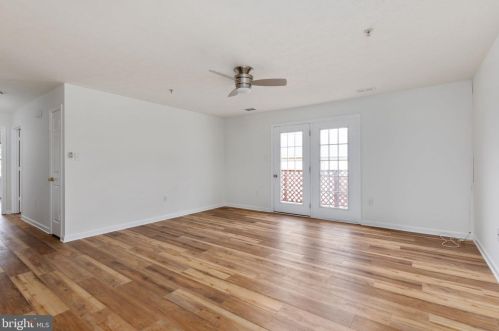 245 Brandy Ct, Strasburg, VA 22657-3761