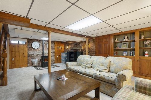 26 Bedford St, Nashua NH  03063-2032 exterior