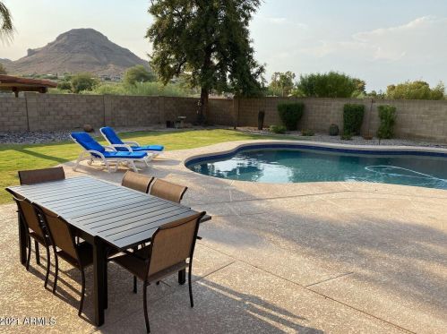 2120 Evans Dr, Phoenix AZ  85022-4614 exterior