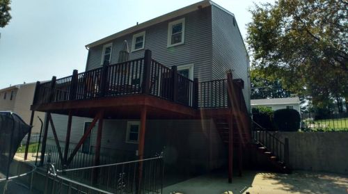 3 Gale Ct, North Providence RI  02904-1035 exterior