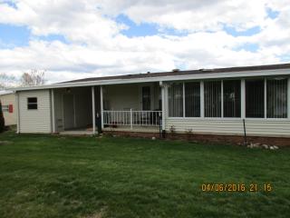 7 Howard Ln, Hendersonville, NC 28792-8114