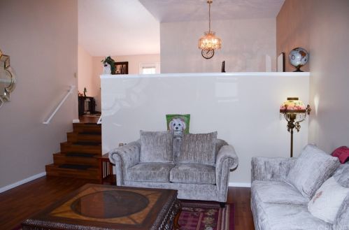 19966 Avenue Of The Oaks, Santa Clarita CA  91321-1387 exterior