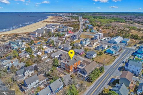 212 Midland Ave, Lewes, DE 19958-1142