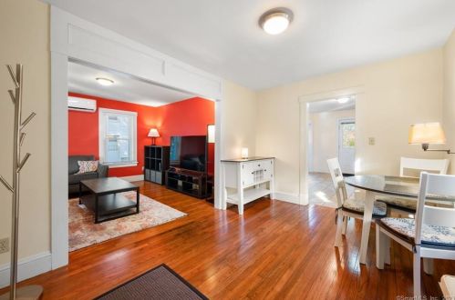 51 Riverview Ave, Groton CT  06340-3513 exterior