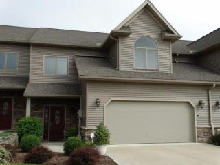 22 Eagle Dr, Endicott, NY 13760-2569