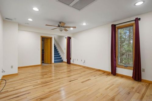 122 Carpenter Rd, New Hartford CT  06057-3003 exterior