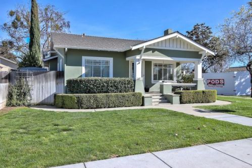 1349 San Benito St, Hollister, CA 95023-4844