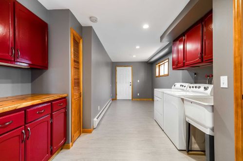 33 Gail Ln, Poughquag NY  12570-5034 exterior