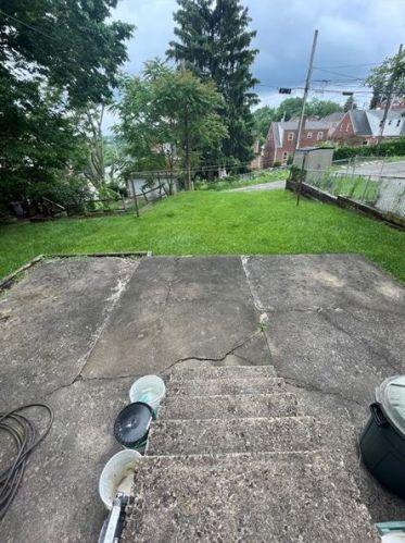 1931 Broadway Ave, Pittsburgh PA  15216-3170 exterior