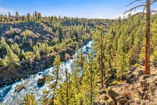 19709 Sunshine Way, Bend OR  97702-1984 exterior