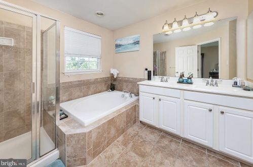 17 Cypress St, Auburn NJ  08085-1258 exterior