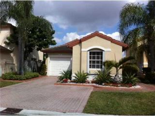 9931 30th St, Miami, FL 33172-1084