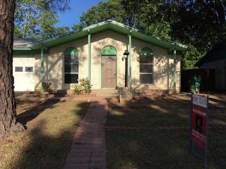 2011 Mccormick St, Denton TX  76205-5949 exterior